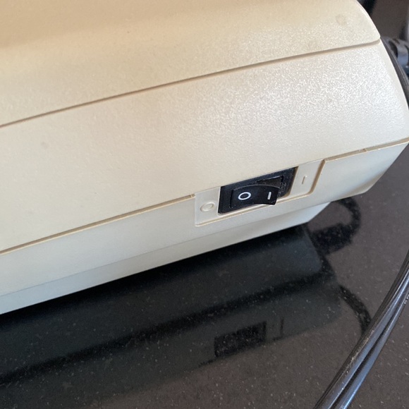 Monroe, with a calculator company, Monroe systems for business model, 7130 - Picture 5 of 6